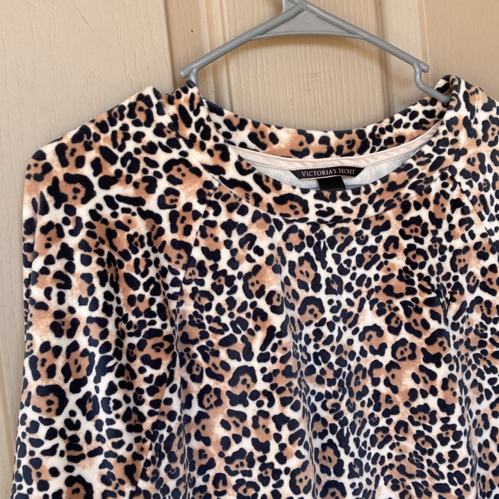 Victorias secret leopard print large fuzzy velvety long sleeve shirt